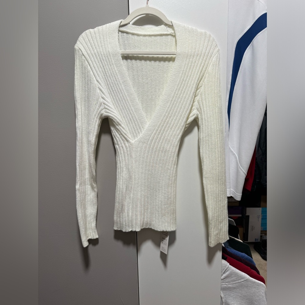 CUPSHE Womens Sweaters Sexy V Neck Long Sleeve Wrap Cable Knit Fall Fashion Tops
